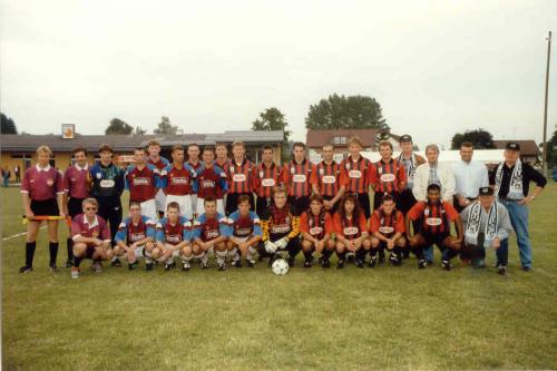 Mannschaftsfoto-SVN-LASK