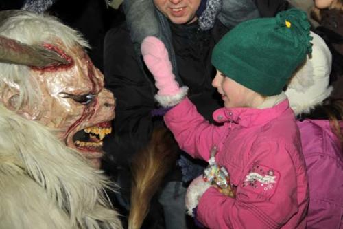 2011-11-25 - Neumarkter Adventmarkt - 1. Freitag (079)