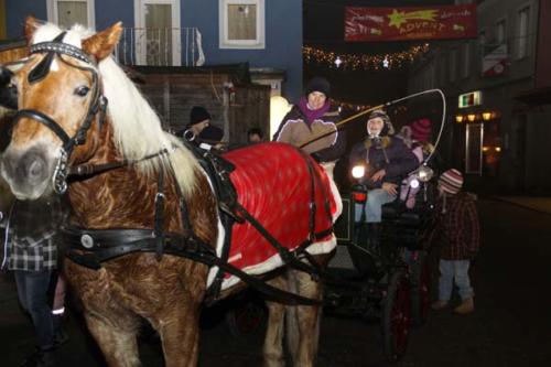 2011-12-02 - Neumarkter Adventmarkt - 2. Freitag (002)